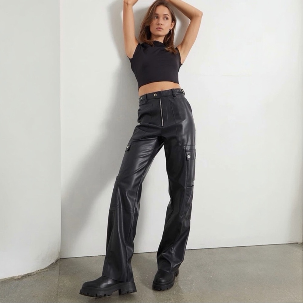 WeWoreWhat Vegan Leather High Waist Straight Leg Women’s Cargo Pant Jeans 28 NEW